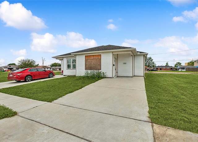 Property at 1164 66 Tallow Tree Ln, Harvey, LA 70058, 5 beds, 4 baths