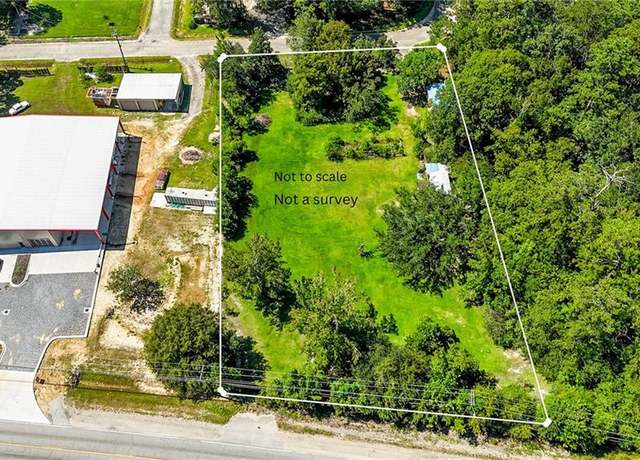 Property at 30105 Susan St, Lacombe, LA 70445