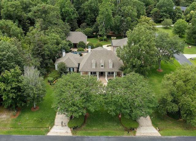 Property at 6 Mulberry Pt, Covington, LA 70433, 5 beds, 5.5 baths