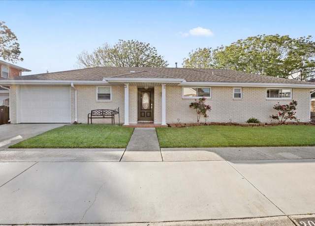 Property at 2016 Pelitere Cv, Chalmette, LA 70043, 3 beds, 2 baths