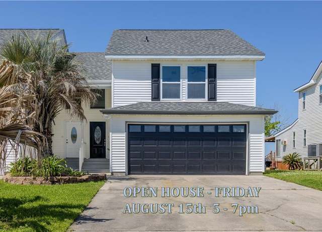 Property at 272 Marina Dr, Slidell, LA 70458, 3 beds, 2.5 baths