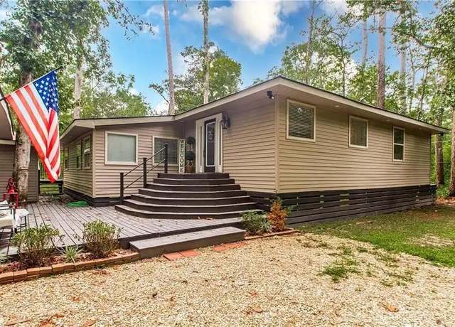 Property at 15253 Tchefuncte Dr, Covington, LA 70433, 4 beds, 2 baths