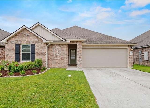 Property at 44183 Covington Ridge Dr, Hammond, LA 70403, 3 beds, 2 baths
