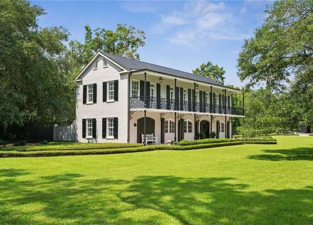 Property at 401 Country Club Dr, Covington, LA 70433, 3 beds, 3.5 baths