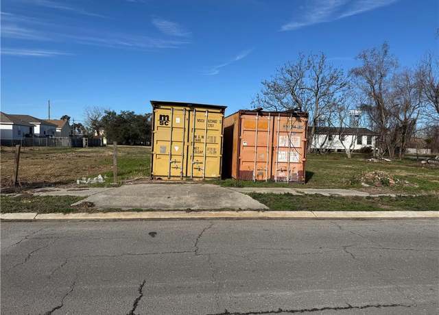 Property at 49647 Forstall St, New Orleans, LA 70117