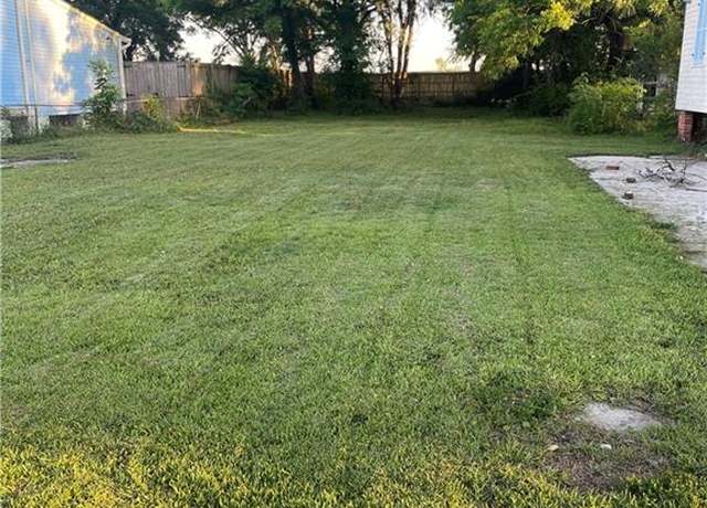 Property at 5452 Douglas St, New Orleans, LA 70117