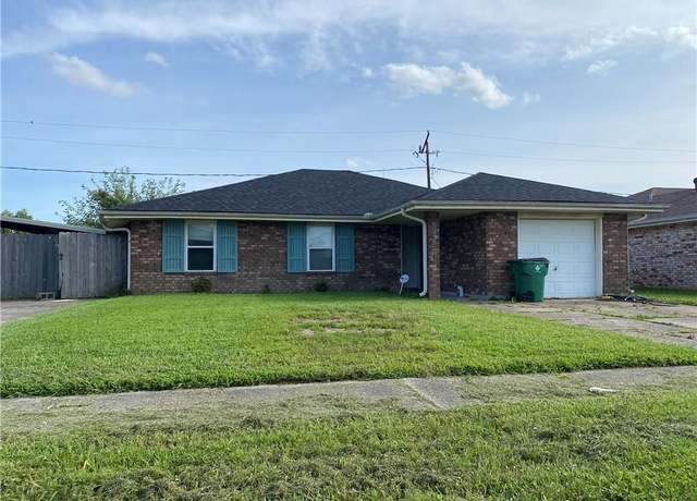 Property at 5425 Tulip Ct, Marrero, LA 70072, 3 beds, 2 baths