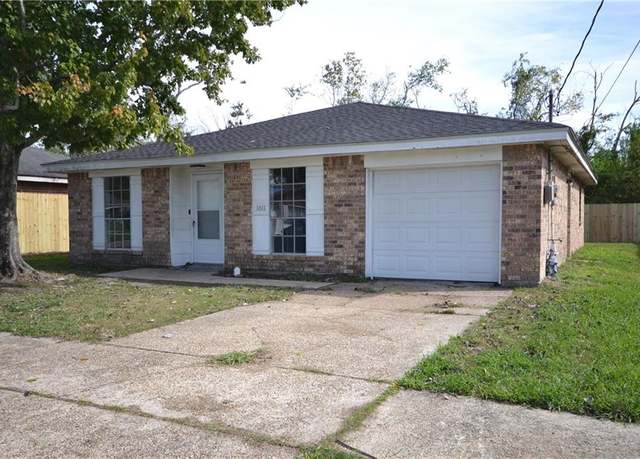 Property at 1011 Luling Estates Dr, Luling, LA 70070, 4 beds, 2 baths