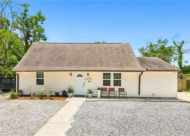 Property at 105 Fairfax Pl, New Orleans, LA 70131, 4 beds, 3 baths