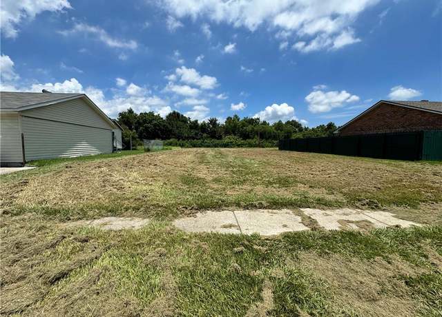 Property at 2205 Centanni Dr, St Bernard, LA 70085