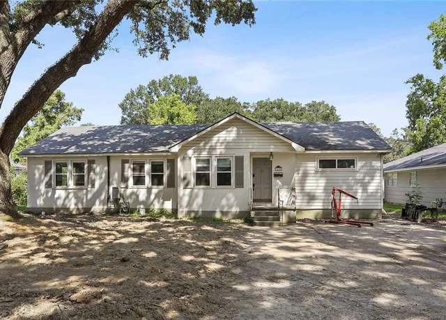Property at 2434 Honeysuckle Ave, Baton Rouge, LA 70808, 3 beds, 2 baths