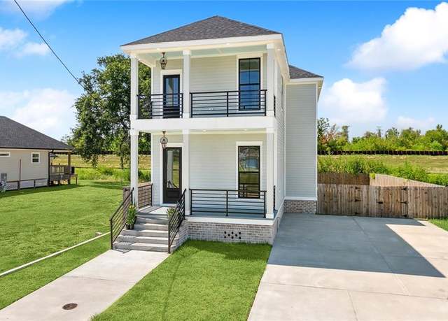 Property at 1938 Benjamin St, Arabi, LA 70032, 4 beds, 3 baths
