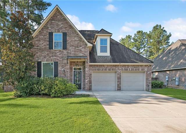 Property at 305 Beebalm Cir, Covington, LA 70435, 4 beds, 2.5 baths