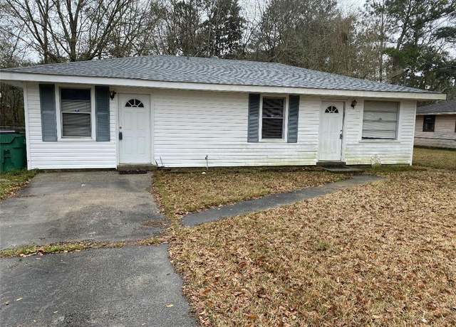 Property at 3360 Reine Ave, Slidell, LA 70458, 3 beds, 1 bath