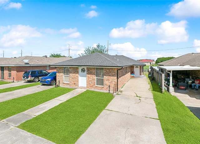 Property at 4017-19 Jupiter Dr, Chalmette, LA 70043, 4 beds, 2 baths