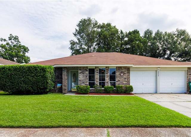Property at 212 Brookhaven Ct, Slidell, LA 70461, 3 beds, 2 baths