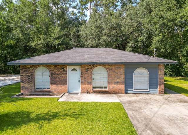Property at 1216 Tupelo St, Slidell, LA 70458, 3 beds, 1 bath