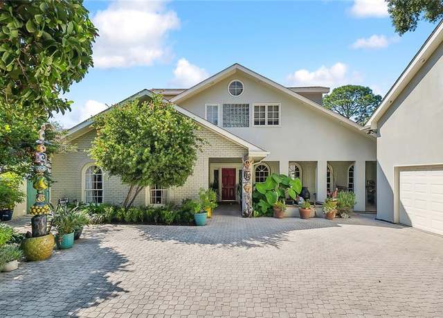 Property at 5776 Bellaire Dr, New Orleans, LA 70124, 7 beds, 5.5 baths