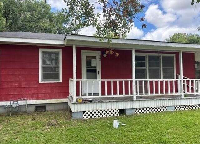 Property at 308 Cortez St, Thibodaux, LA 70301, 3 beds, 1 bath