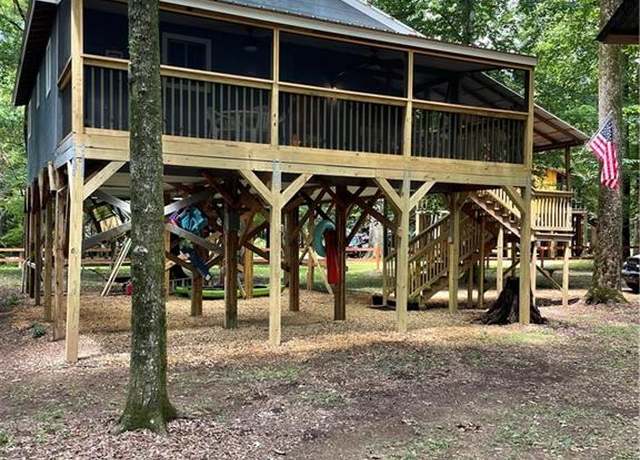 Property at 1149 Dogwood Trl, Mccomb, MS 39648, 2 beds, 1.5 baths
