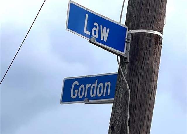 Property at 2606 Gordon St, New Orleans, LA 70117