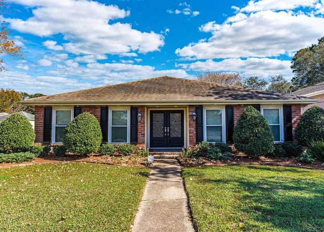 Property at 4429 Laudun St, Metairie, LA 70006, 3 beds, 2 baths