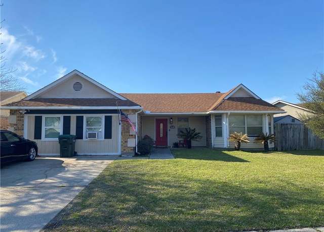 Property at 2017 Churchill St, Slidell, LA 70461, 3 beds, 2 baths