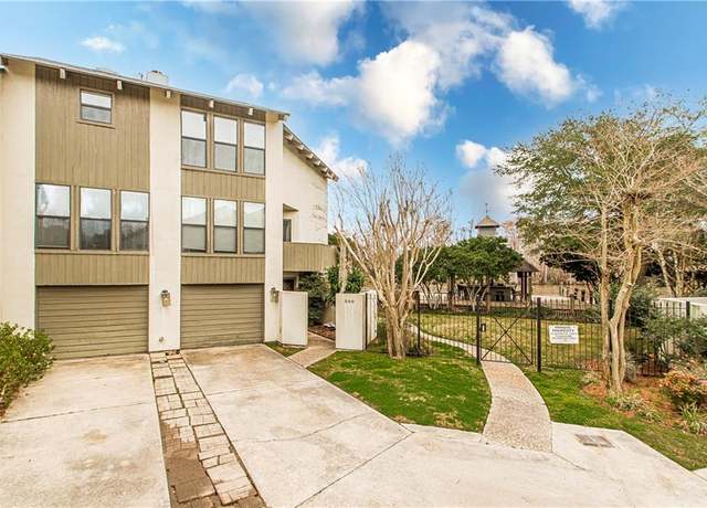 Property at 300 Tchefuncte Oaks Dr #300, Mandeville, LA 70471, 4 beds, 4 baths