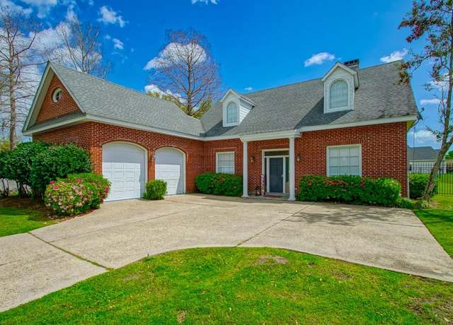Property at 57 Fairway Oaks Dr, New Orleans, LA 70131, 2 beds, 1.5 baths