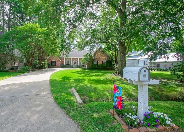 Property at 10 Colony Trail Dr, Mandeville, LA 70448, 5 beds, 3 baths