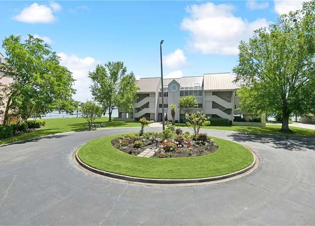 Property at 402 Mariners Is Unit 2B, Mandeville, LA 70448, 2 beds, 2 baths