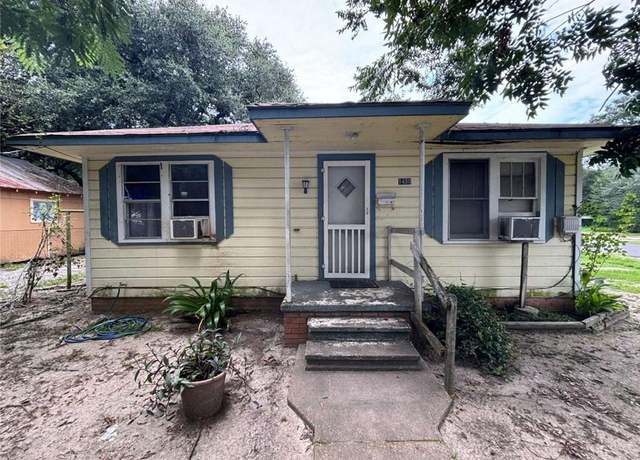 Property at 1400 W Vine Ave, Eunice, LA 70535, 2 beds, 1 bath
