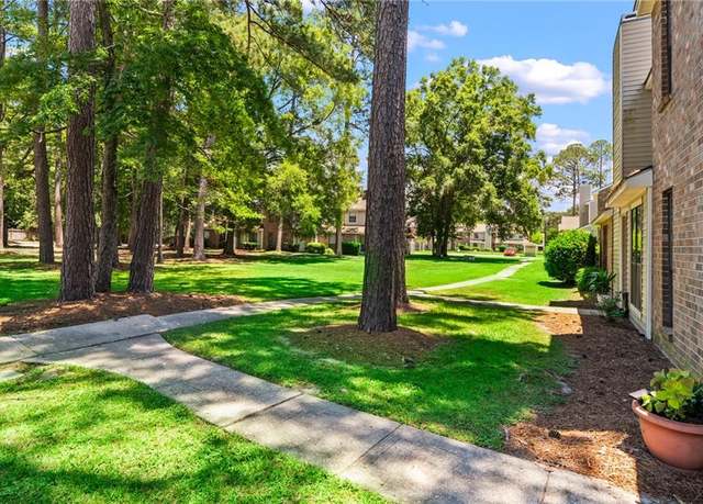 Property at 120 Pineridge West St #120, Mandeville, LA 70448, 2 beds, 2 baths