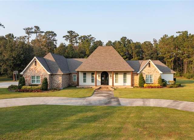 Property at 65520 S Hickory Dr, Pearl River, LA 70452, 4 beds, 4.5 baths