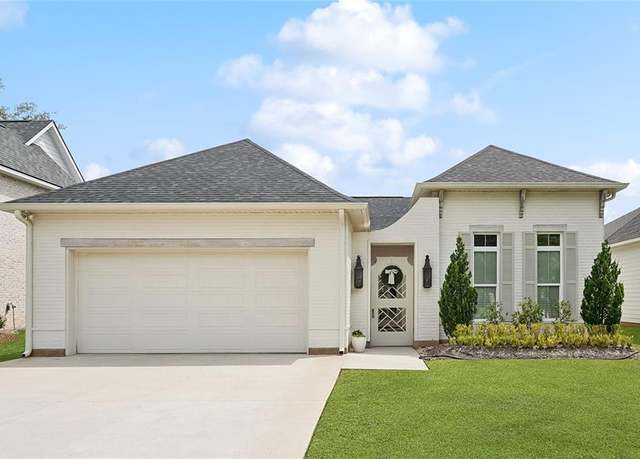 Property at 5036 Twin River Pl, Covington, LA 70433, 3 beds, 2 baths