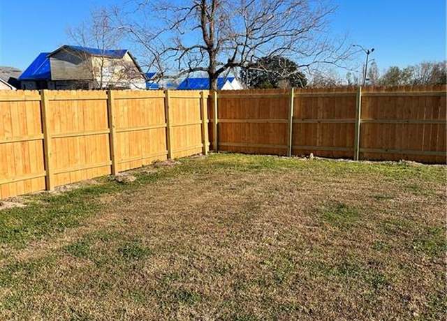 Property at 7512 Adventure Ave, New Orleans, LA 70129