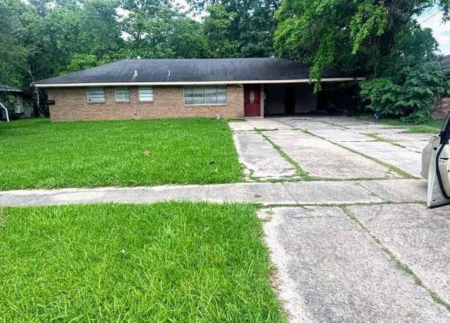 Property at 3076 Elgin St, Baton Rouge, LA 70805, 3 beds, 1.5 baths