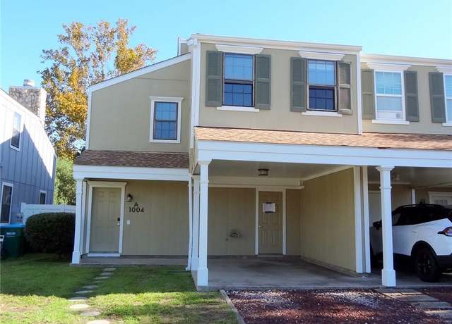 Property at 1004 St. Julien Dr Unit A, Kenner, LA 70065, 3 beds, 2.5 baths