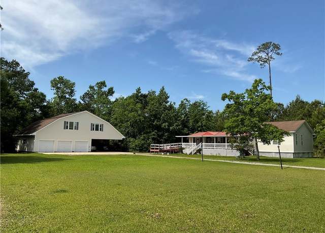 Property at 57428 Mainegra Rd, Slidell, LA 70460, 4 beds, 3.5 baths