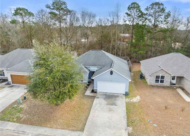 Property at 110 Wood Oaks Ct, Picayune, MS 39466, 3 beds, 2 baths