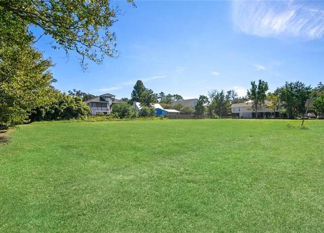 Property at 237 West St, Mandeville, LA 70448