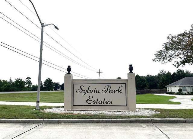 Property at 2200 Sylvia Blvd, St Bernard, LA 70085