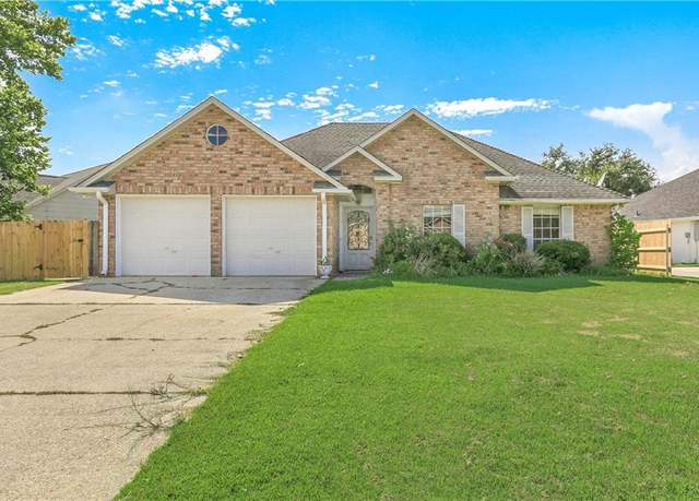Property at 52 Shearwater Dr, La Place, LA 70068, 4 beds, 2.5 baths
