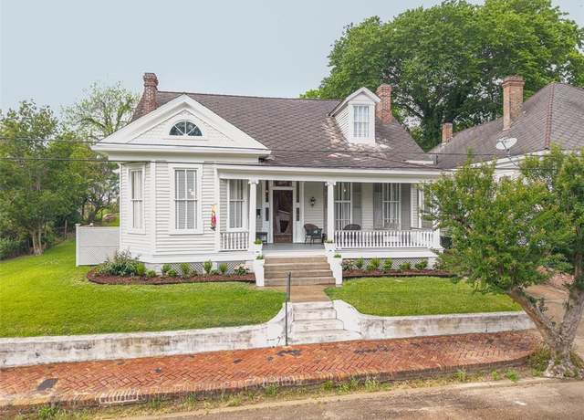 Property at 408 S Union St, Natchez-ms, MS 39120, 5 beds, 3.5 baths