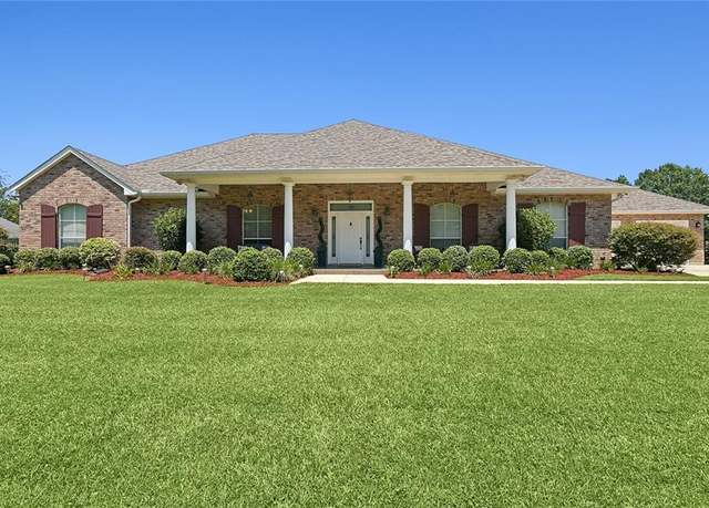 Property at 31057 Woodland Dr, Lacombe, LA 70445, 3 beds, 3 baths