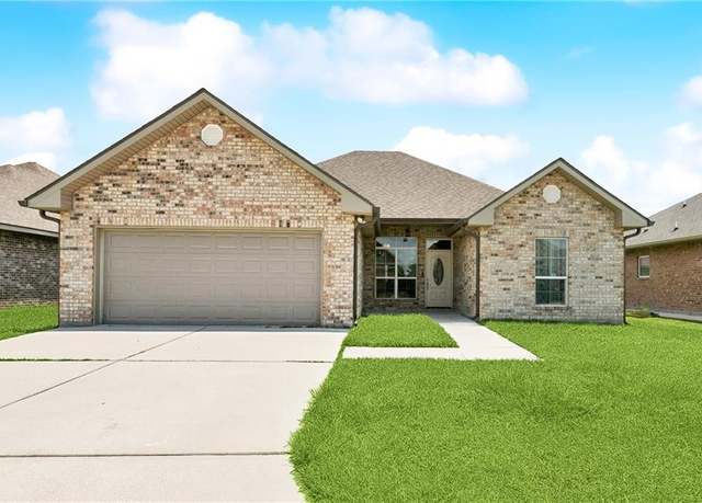 Property at 2473 Carol Sue Ave, Gretna, LA 70056, 3 beds, 2 baths