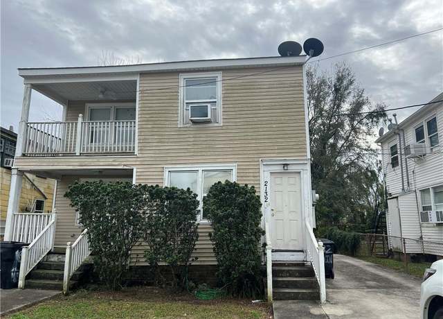Property at 2134 Robin St, New Orleans, LA 70122, 4 beds, 3 baths