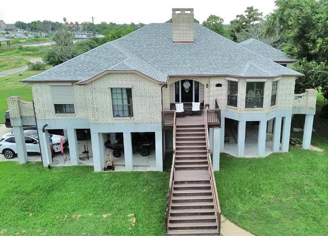 Property at 5240 Jean Lafitte Blvd, Lafitte, LA 70067, 4 beds, 2 baths