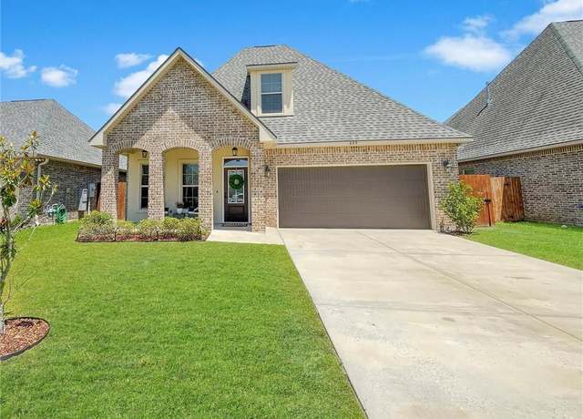 Property at 629 High Ridge Loop, Slidell, LA 70458, 4 beds, 3 baths