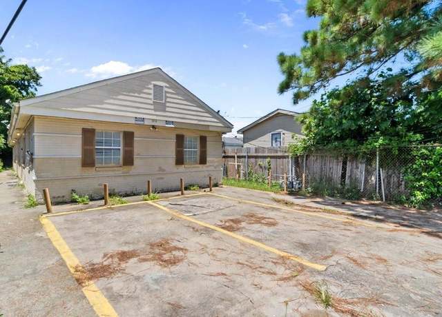 Property at 3018 Cherry St, New Orleans, LA 70118, 6 beds, 3 baths